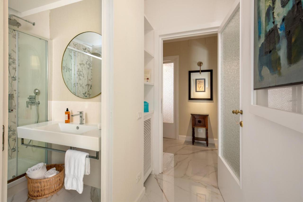 Apartment Casavignoni Luxury Apartment Near To Spanish Step Rom