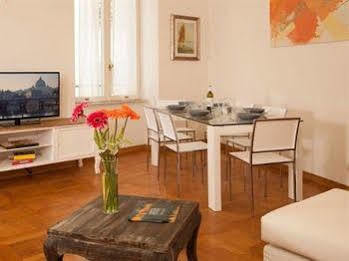 Casavignoni Luxury Apartment Near To Spanish Step * Roma